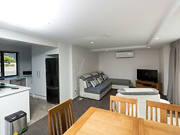 2 on Whiteleigh and 239 on Lincoln Motel