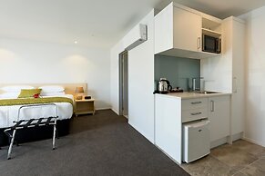 2 on Whiteleigh and 239 on Lincoln Motel