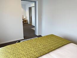 2 on Whiteleigh and 239 on Lincoln Motel