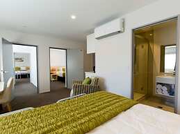 2 on Whiteleigh and 239 on Lincoln Motel