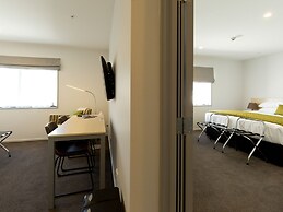 2 on Whiteleigh and 239 on Lincoln Motel