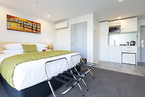 2 on Whiteleigh and 239 on Lincoln Motel