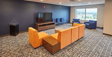 Gundersen Hotel & Suites