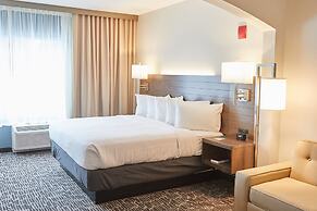 Gundersen Hotel & Suites