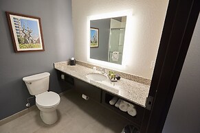 Gundersen Hotel & Suites