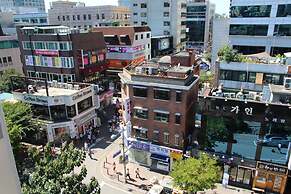 Dustin Guesthouse - Hostel