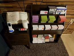 Dustin Guesthouse - Hostel