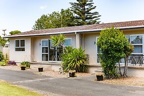 Waitangi Beach Units