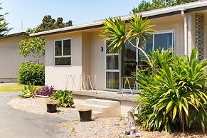 Waitangi Beach Units