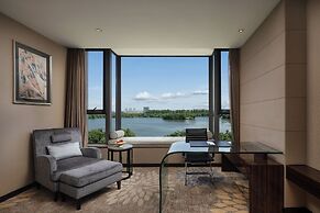 Luan Suntone Plaza Hotel