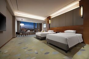 Luan Suntone Plaza Hotel