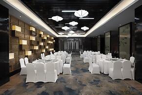 Luan Suntone Plaza Hotel
