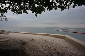 Baan Plai Haad Beachfront Condominium