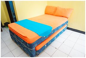 Budi House & Food Station