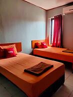 Budi House & Food Station