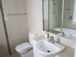 Healesville House - Magnolia House