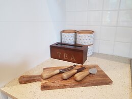 Healesville House - Magnolia House