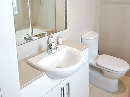 Healesville House - Magnolia House