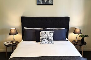 Healesville House - Magnolia House