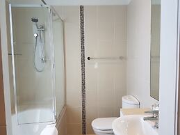 Healesville House - Magnolia House