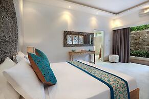 Seminyak White Design Villa