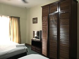 Sunset & Seaview Vacation Condos at Marina Court Resort Condo