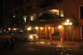 Sunset & Seaview Vacation Condos at Marina Court Resort Condo