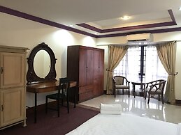 Sunset & Seaview Vacation Condos at Marina Court Resort Condo