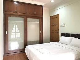 Sunset & Seaview Vacation Condos at Marina Court Resort Condo