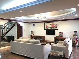 Sunset & Seaview Vacation Condos at Marina Court Resort Condo