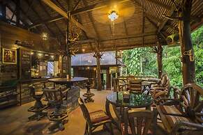 Art's Riverview Lodge