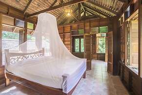 Art's Riverview Lodge