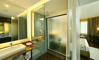 The Royale Senate Race Course