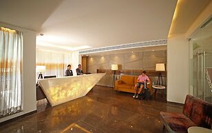 The Royale Senate Race Course