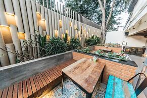 The Royale Senate Race Course