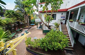 Centabay Lodge - Hostel