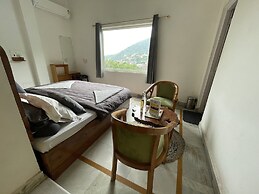 Bunk Stay Rishikesh - Hostel