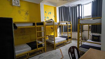 Bunk Stay Rishikesh - Hostel