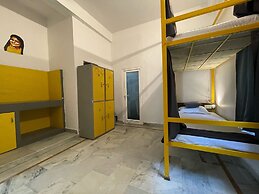 Bunk Stay Rishikesh - Hostel