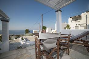 Almyra Guesthouses