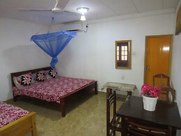 Thisara Guest Hotel Rooms