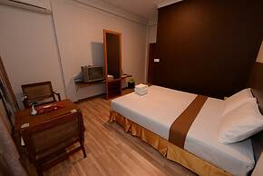 Min Nandar Garden Hotel