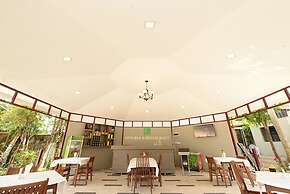 Min Nandar Garden Hotel