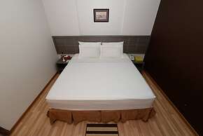 Min Nandar Garden Hotel