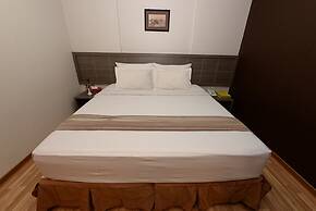 Min Nandar Garden Hotel