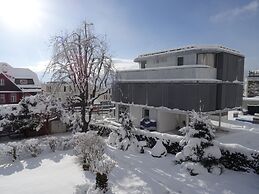 OMYXL Apartment
