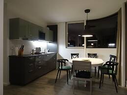 OMYXL Apartment