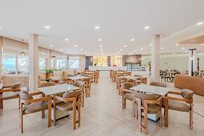 Iz Flower Side Beach Hotel - All Inclusive