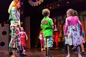 Iz Flower Side Beach Hotel - All Inclusive