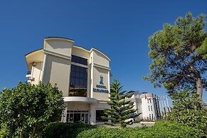 Iz Flower Side Beach Hotel - All Inclusive